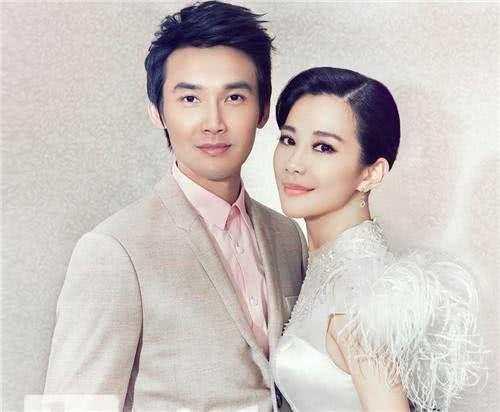 娱乐圈中夫妻,爱情与事业的交织
