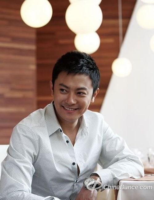 印小天家庭背景照片,温馨家庭照背后的故事